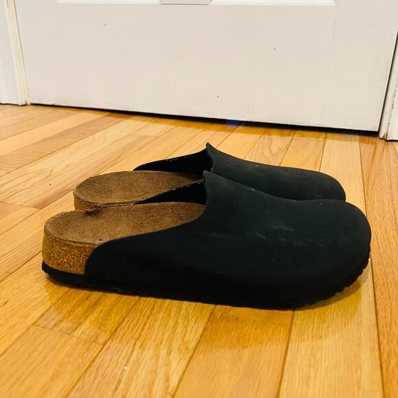 New Birkenstock Clog US Size Men 7 Women 9 - Picture 1 of 16